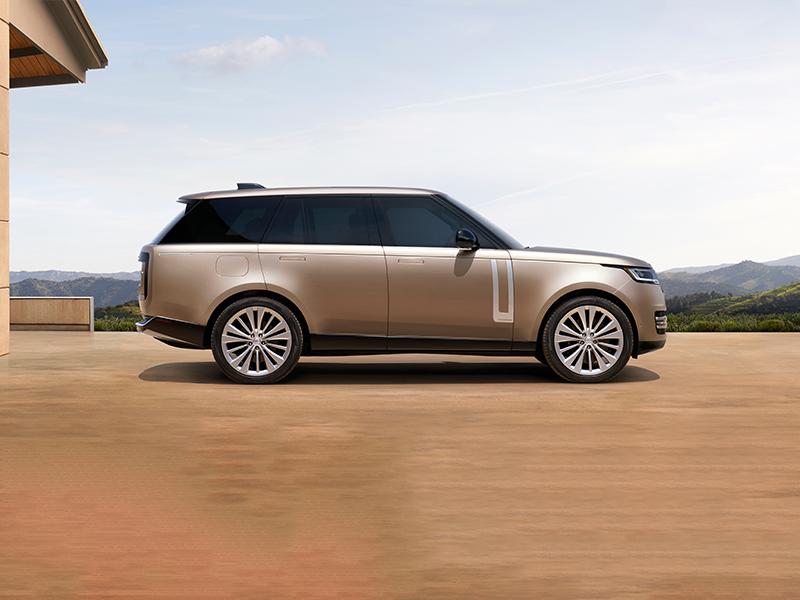 2023 Range Rover Vehicle Photo in Appleton, WI 54913